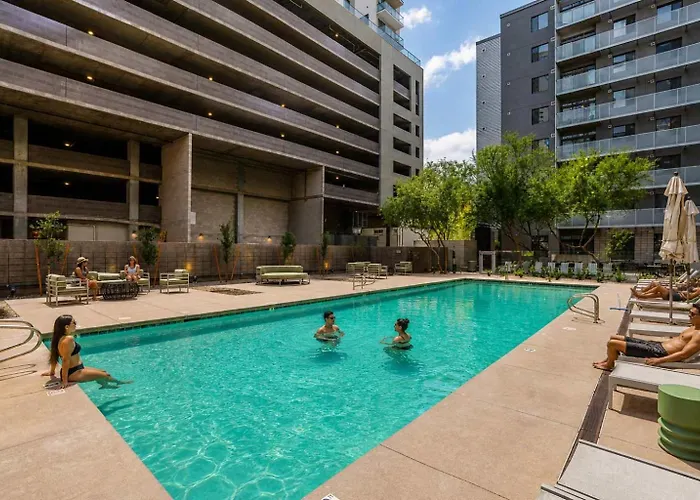 Chic Downtown Gem W Scenic Balcony Park Apartment Phoenix