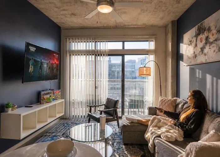 Apartment Chic Downtown Gem W Scenic Balcony Park Phoenix
